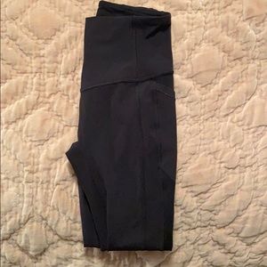 Used black lululemon leggings with pockets
